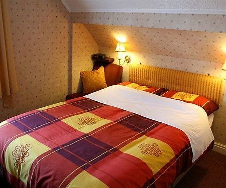 The Hillcrest Hotel Скарбъро Екстериор снимка